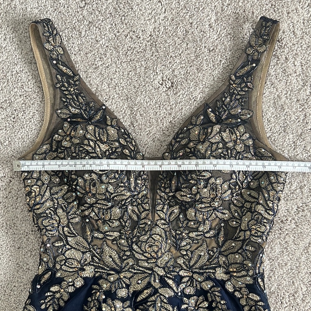 XSCAPE Evening Gown Size 6 - Picture 8 of 9